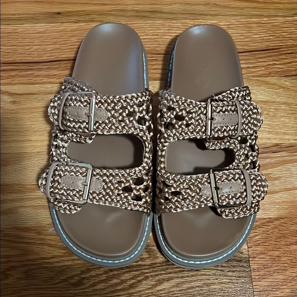 Joie Sandal